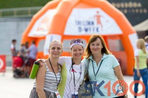 Tehtud! Vasakult: Anu Viltrop, Kristel Aija ja vabatahtlik Maili